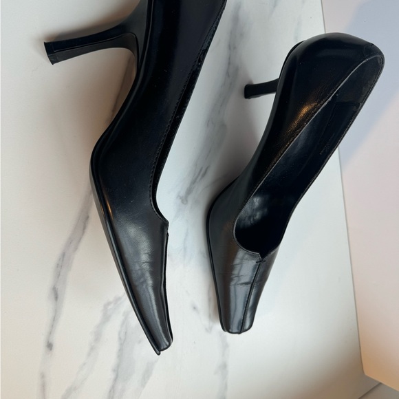 Luca Ferri black leather pumps size 9 - Picture 2 of 6